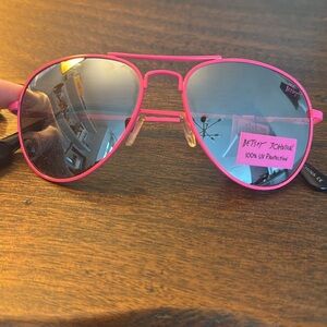 Betsy Johnson mirrored aviator sunglasses